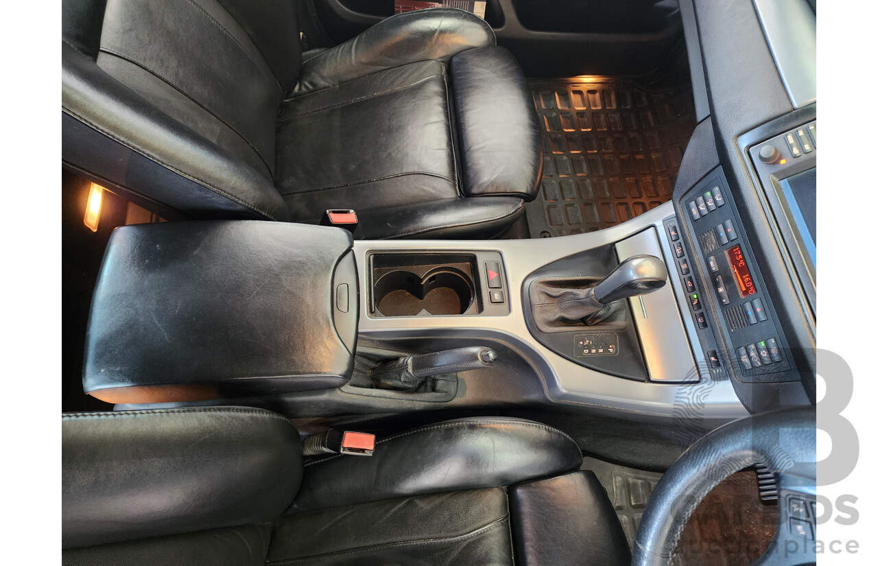 1/2006 Bmw X5 4.8is E53 4d Wagon Black 4.8L