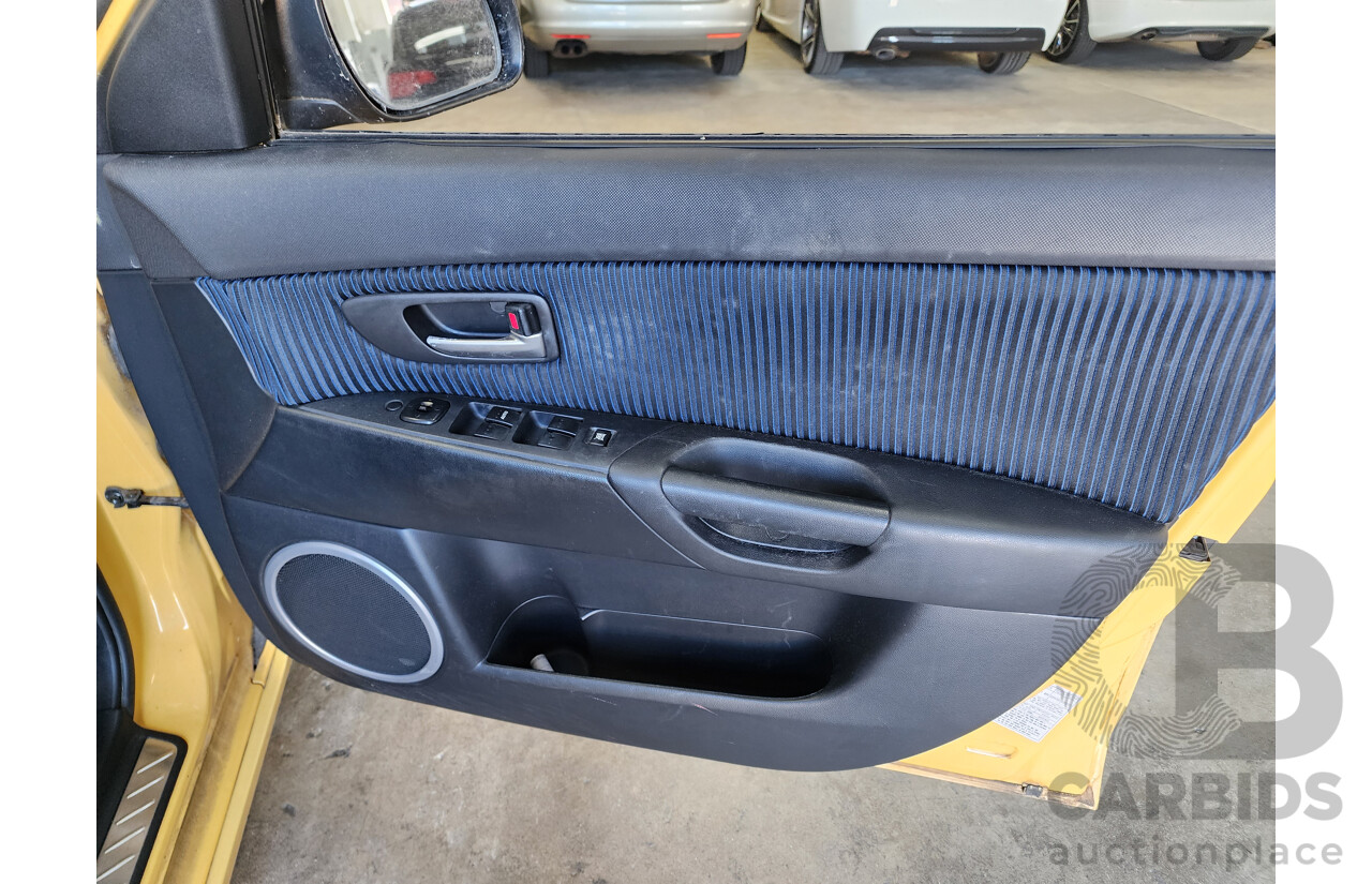 11/2004 Mazda Mazda3 SP23 BK 5d Hatchback Yellow 2.3L