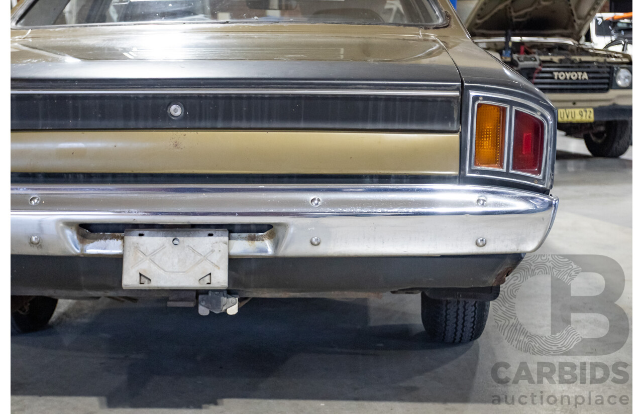 11/1972 Chrysler VH Valiant Pacer 4d Sedan Citron Gold Metallic Hemi 265ci 4.3L