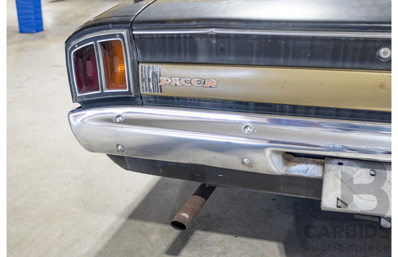 11/1972 Chrysler VH Valiant Pacer 4d Sedan Citron Gold Metallic Hemi 265ci 4.3L