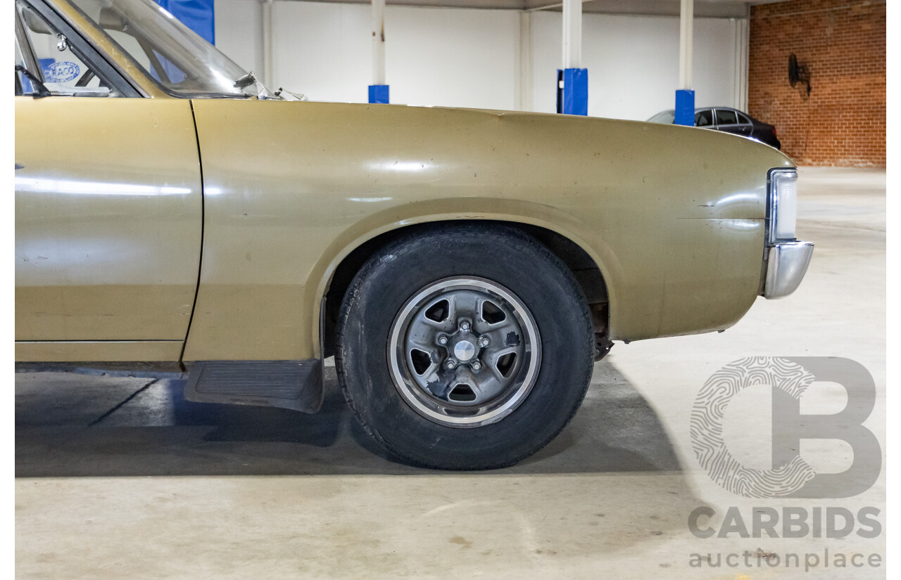 11/1972 Chrysler VH Valiant Pacer 4d Sedan Citron Gold Metallic Hemi 265ci 4.3L