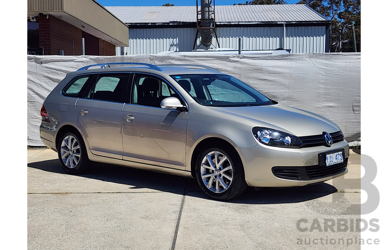 10/2013 Volkswagen Golf 118 TSI Comfortline 4d Wagon Silver 1.4L