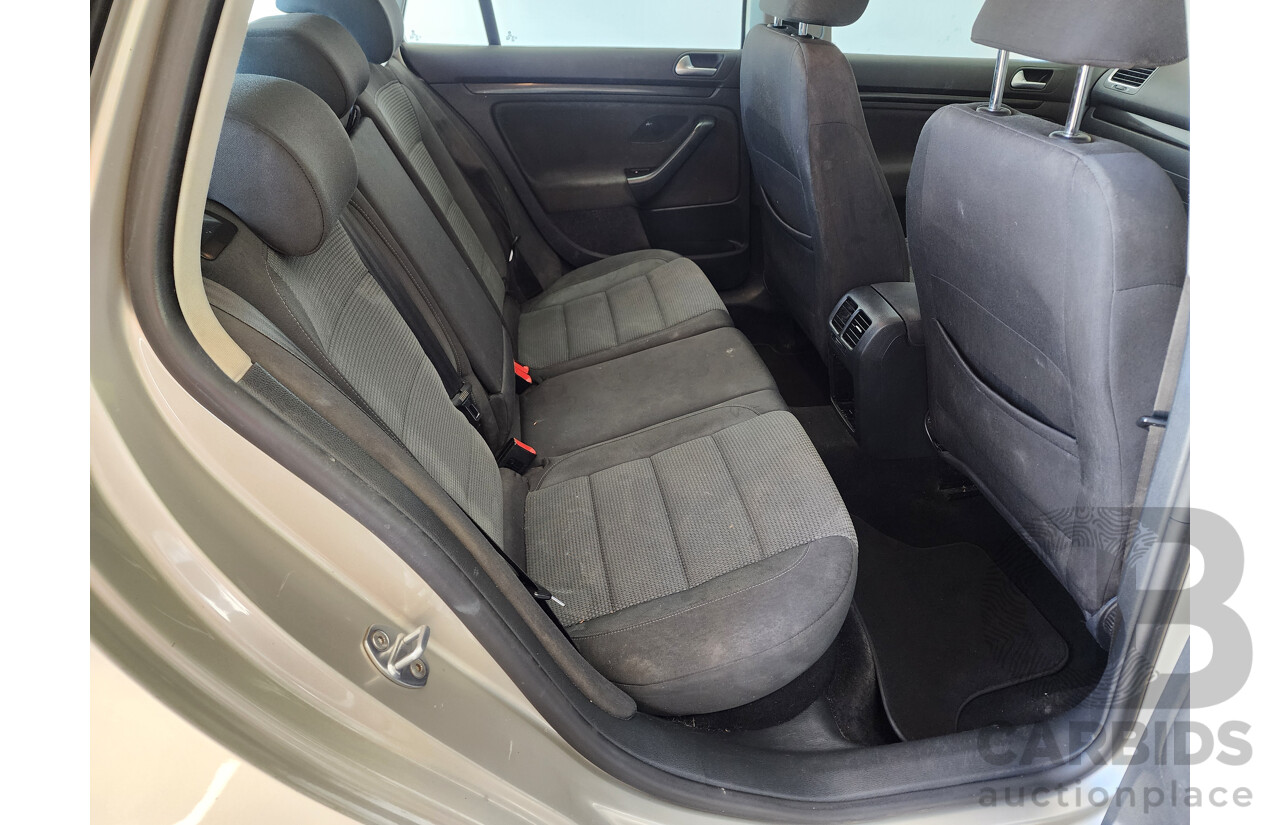 10/2013 Volkswagen Golf 118 TSI Comfortline 4d Wagon Silver 1.4L