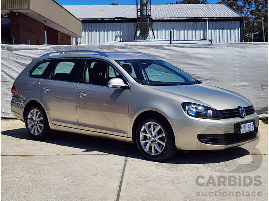 10/2013 Volkswagen Golf 118 TSI Comfortline 4d Wagon Silver 1.4L