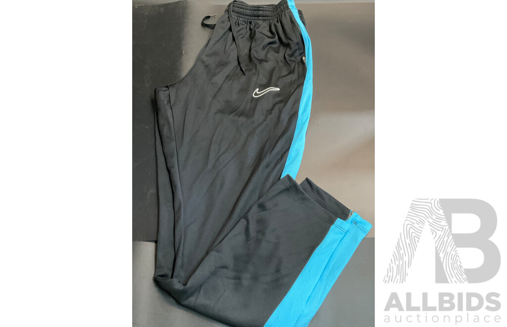 Nike Men's Long Sleeve & Pants - Sizes M & L - Lot of 6