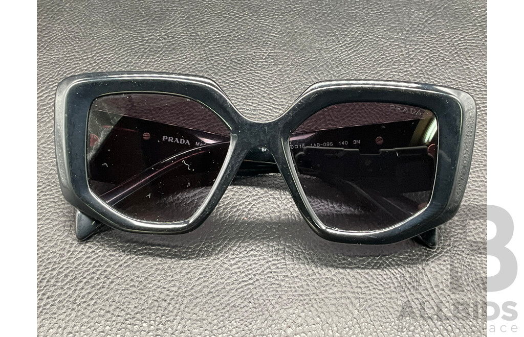 Symbole Oversize Frame (SPR14Z) Sunglasses Branded PRADA