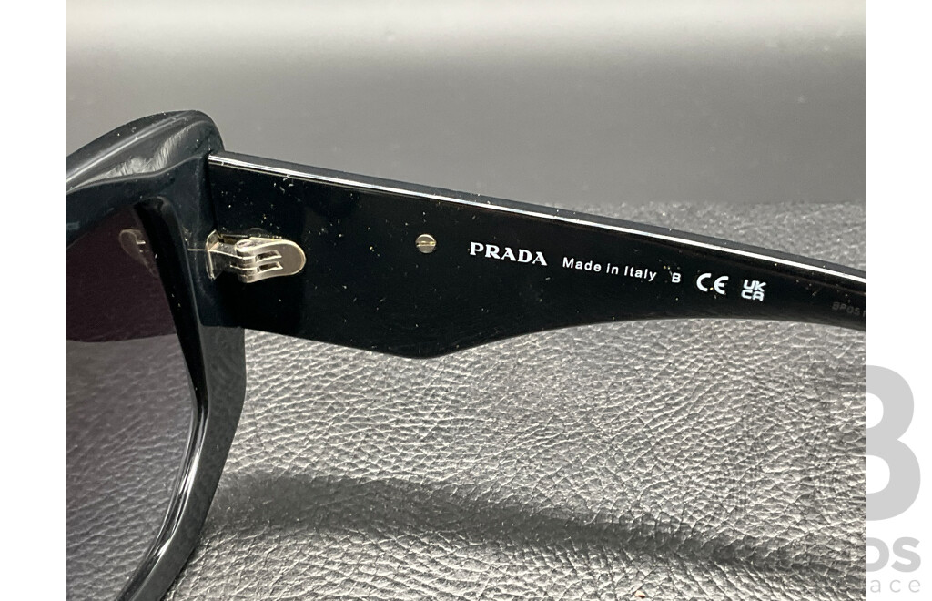Symbole Oversize Frame (SPR14Z) Sunglasses Branded PRADA