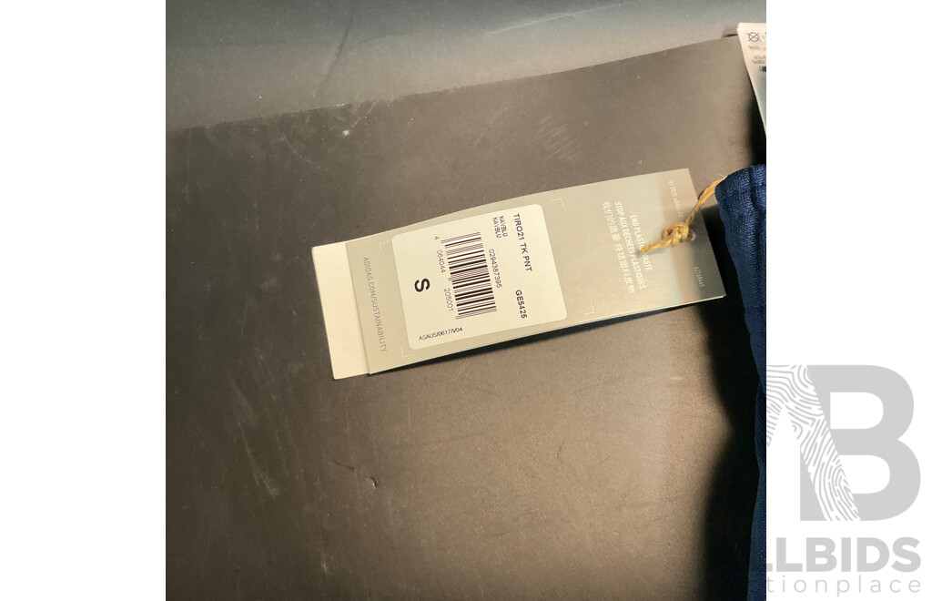 Assorted Under Armour, NIke, Adidas Jacket & Pants Size S/M/L - Lot of 5