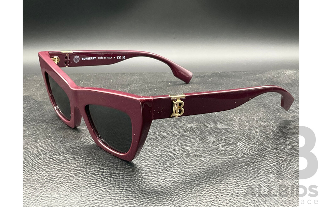 Cat Eye in Bordeaus Acetate with Dark Grey Lenses (B4405) Sunglasses Branded BURBERRY