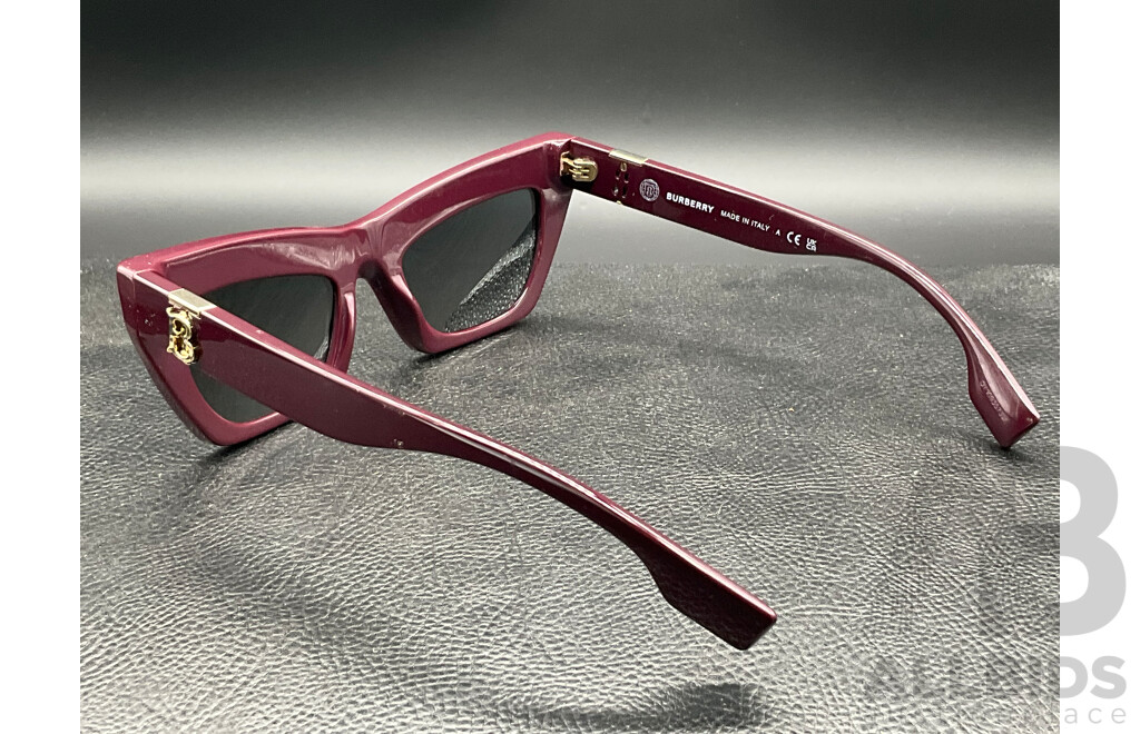 Cat Eye in Bordeaus Acetate with Dark Grey Lenses (B4405) Sunglasses Branded BURBERRY