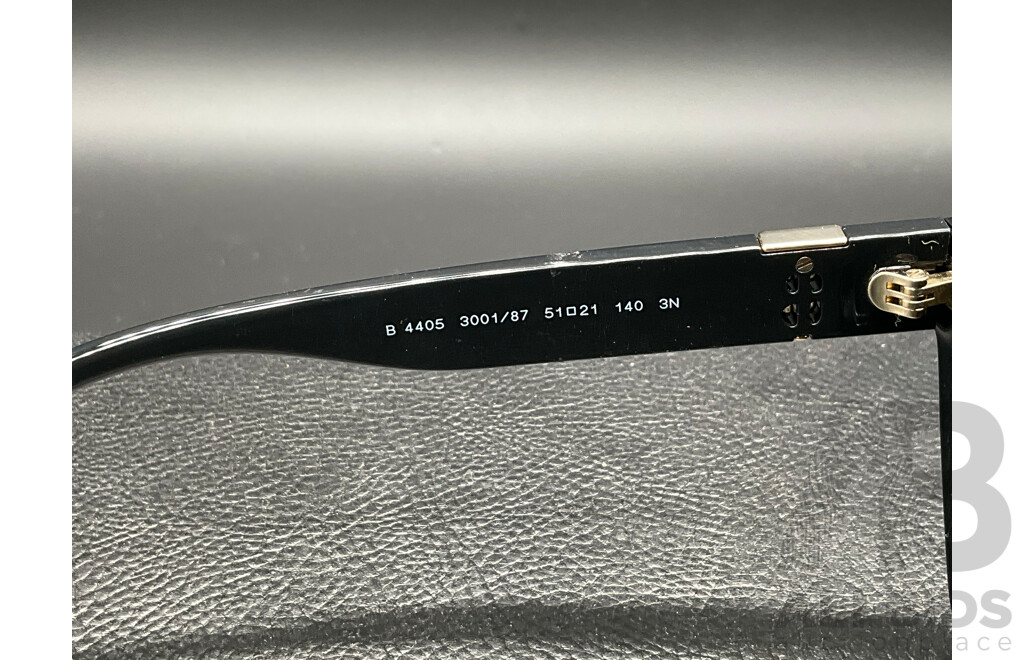 Cat Eye in Black Plastic with Dark Grey Bio-polyamide Lenses (B4405) Sunglasses Branded BURBERRY