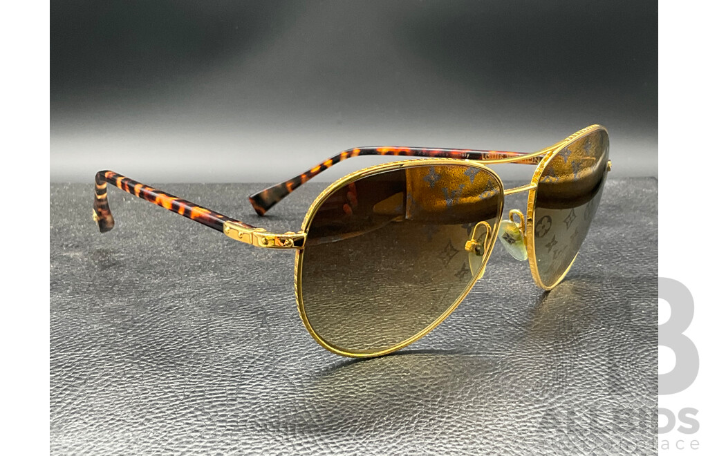 Conspiration Pilote Aviator (XO164U) Sunglasses Branded LOUIS VUITTON