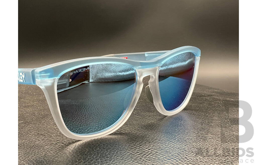 OAKLEY Frogskins Range Sunglasses