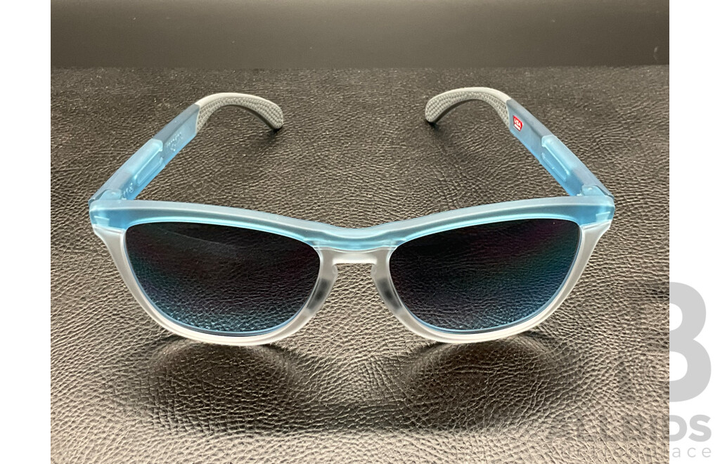 OAKLEY Frogskins Range Sunglasses