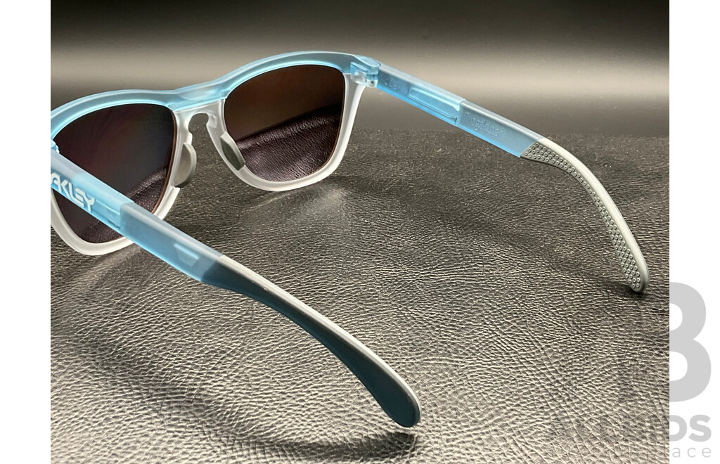 OAKLEY Frogskins Range Sunglasses