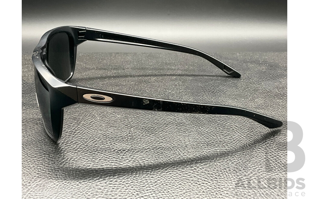 OAKLEY Sylas Sunglasses