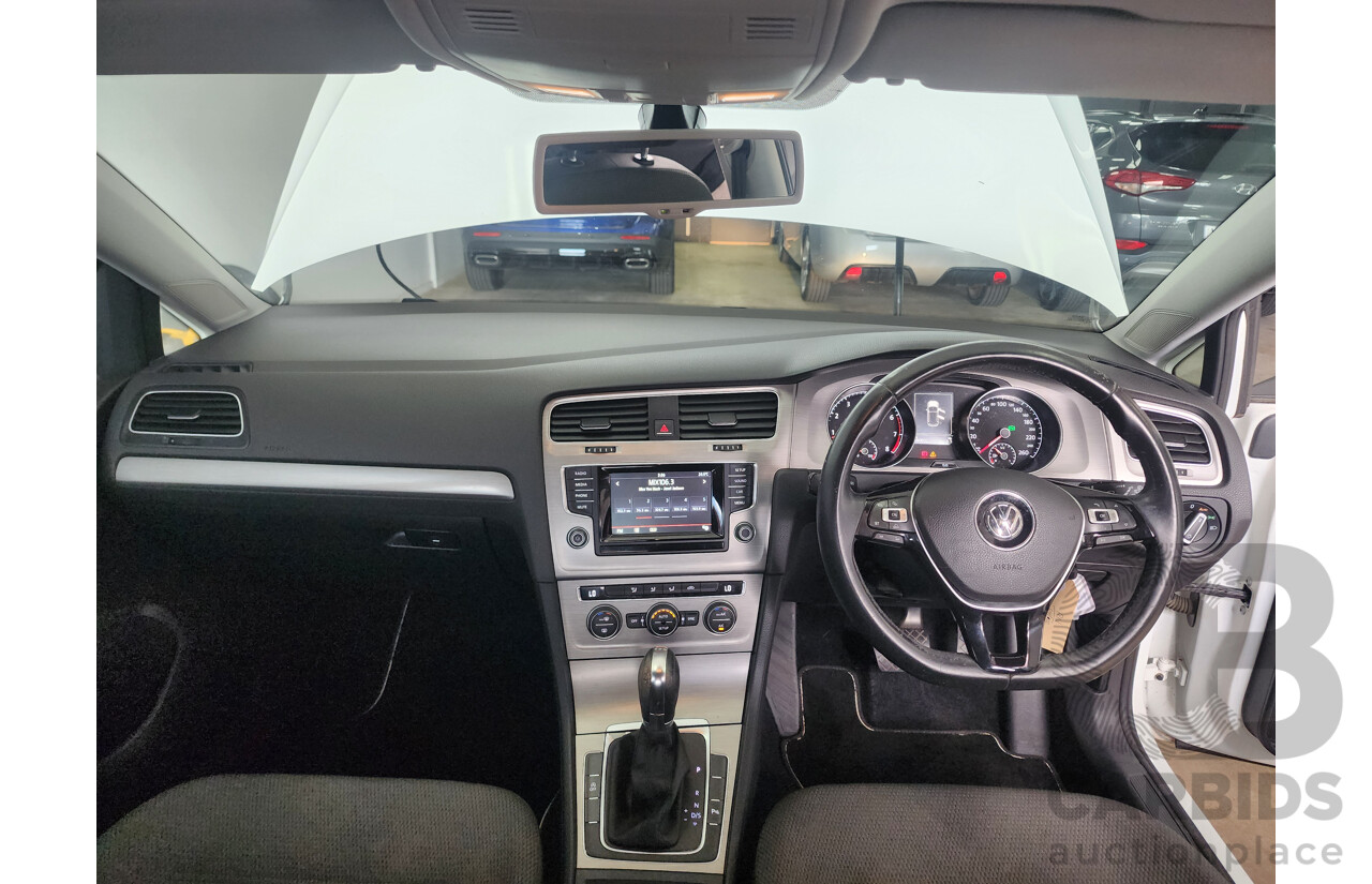 3/2014 Volkswagen Golf 90 TSI AU MY14 5d Hatchback White 1.4L