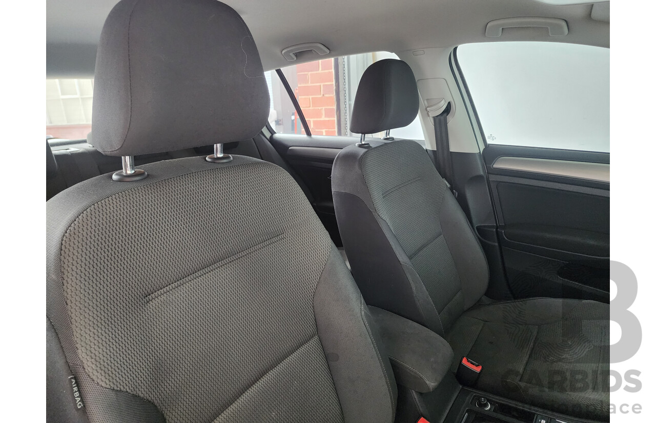 3/2014 Volkswagen Golf 90 TSI AU MY14 5d Hatchback White 1.4L